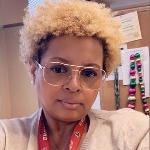 Meet your Posher, Tabatha